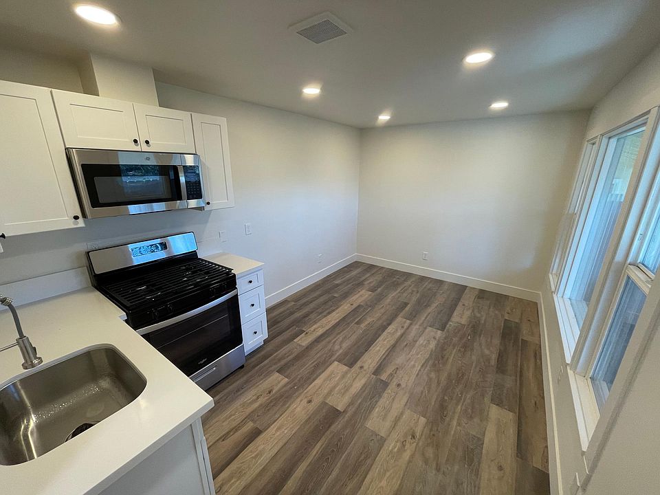 241 E Etiwanda Ave Rialto CA Zillow