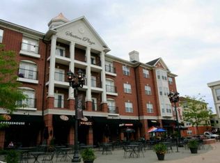 100 S Kirkwood Rd APT 405, Kirkwood, MO 63122