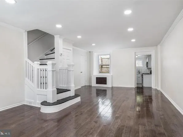 120 Grape St, Philadelphia, PA 19127