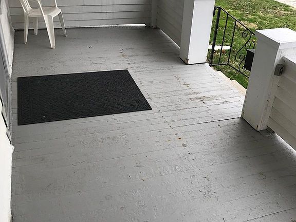 2nd image of 933 National Ave