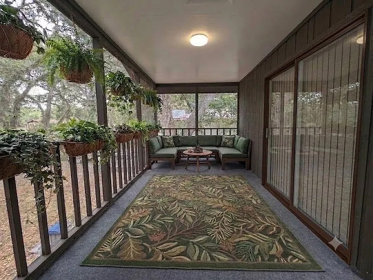 11511 Grove Ln — Photo 1