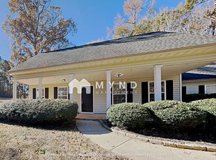 36 Hidden Lakes Ct, Newnan, GA 30263