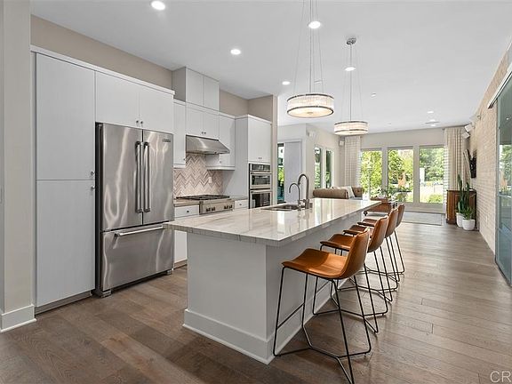 2nd image of 8509 Aspect Dr