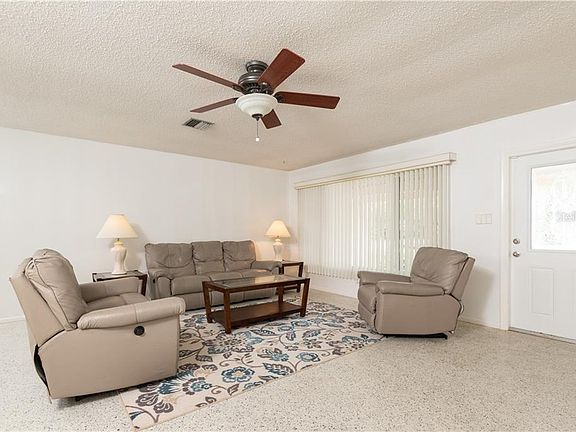 3rd image of 4075 Drance St