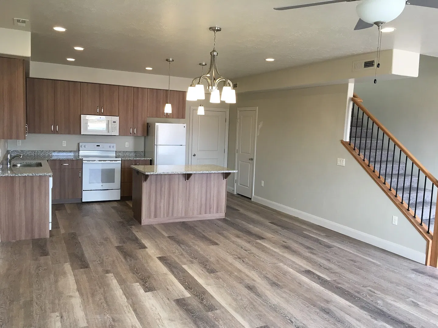 1184 E Bulloch St — Photo 4