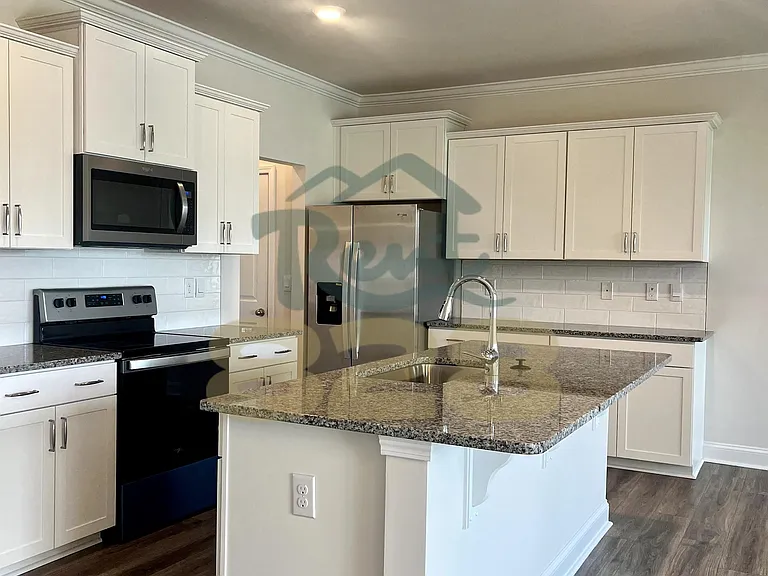 146 Creekview Rd #1 — Photo 5
