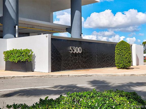 2nd image of 5300 NW 85th Ave APT 906