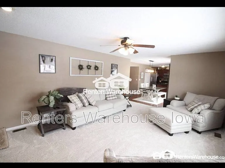 165 SE Pleasant View Dr — Photo 7