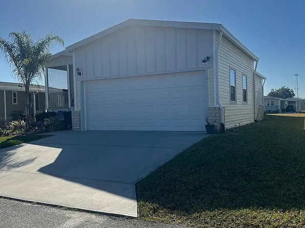 34894 Minnow Ln, Zephyrhills, FL 33541