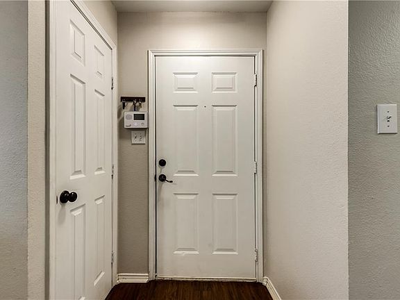 3rd image of 2526 Sarita Ct