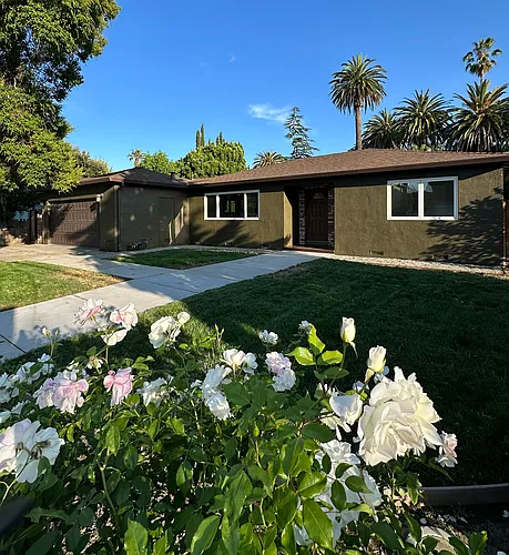 109 Sleeper Ave Photo 1