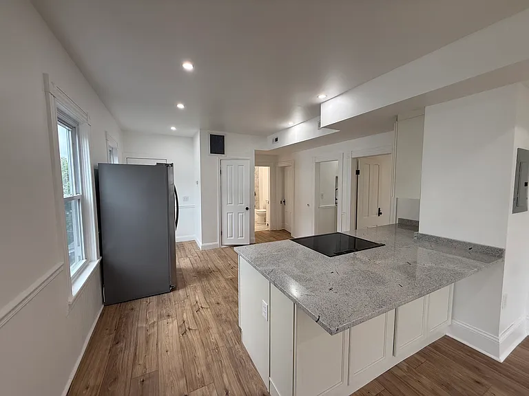19 Reeves St #2 — Photo 6