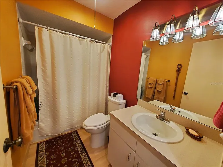 1403 Arrowhead Cir W #13-E — Photo 23