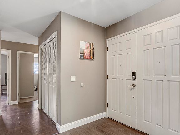 3rd image of 3344 W La Vida Ave