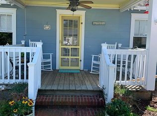 606 West St, Manteo, NC 27954