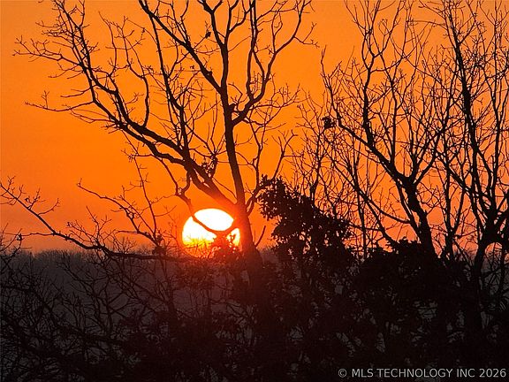 4th image of 94 Lake Rd