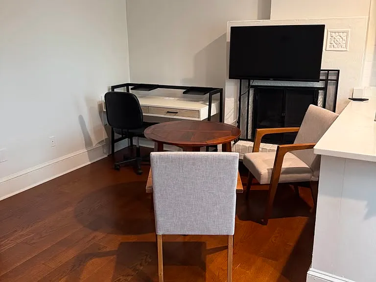 409 Constitution Ave NE #4 — Photo 6