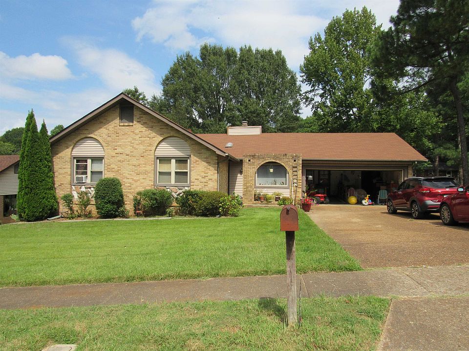 1st image of 83 McDaniel Dr