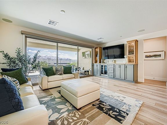 4th image of 10056 Carmine Clay Dr