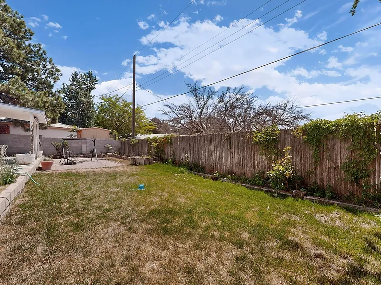 9912 Dorothy Pl NE — Photo 18