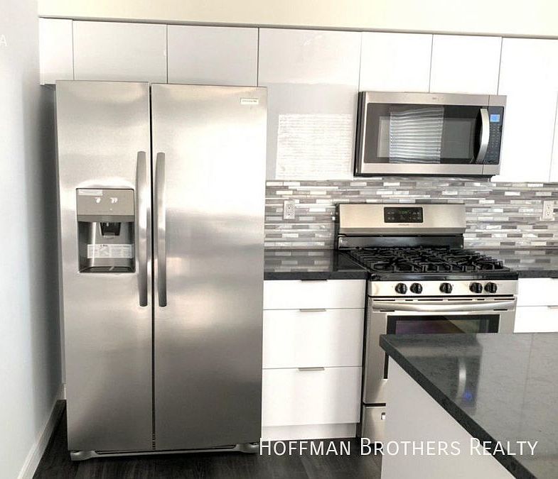 1st image of 2653 S Hobart Blvd