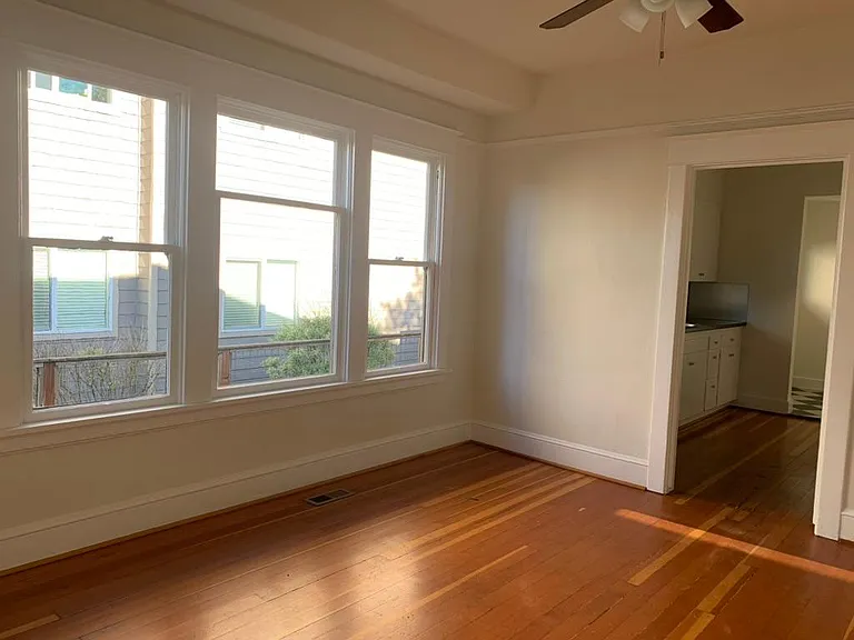 4920 SE Franklin St — Photo 10