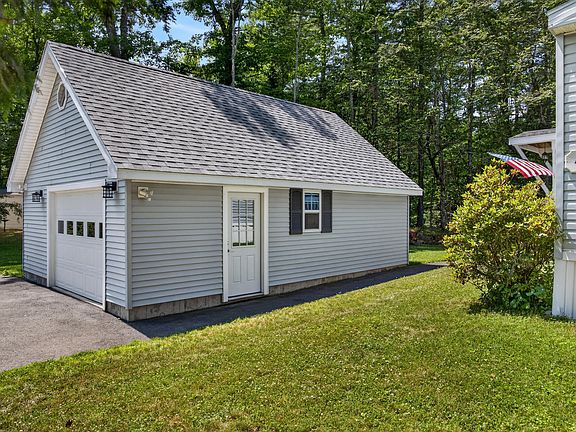 3rd image of 46 Stone Oak Drive
