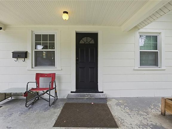 5th image of 4738 Canterbury Rd