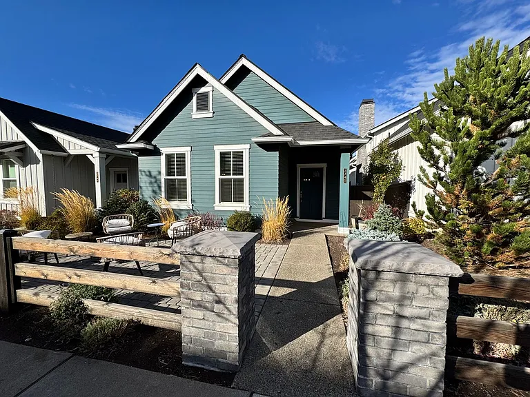 2740 Ordway Ave — Photo 32