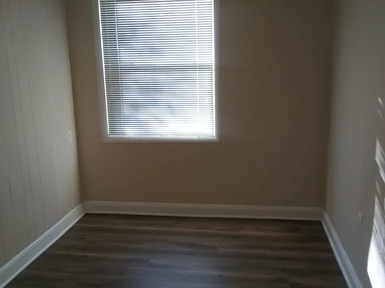 Harborview Apartments — Photo 32