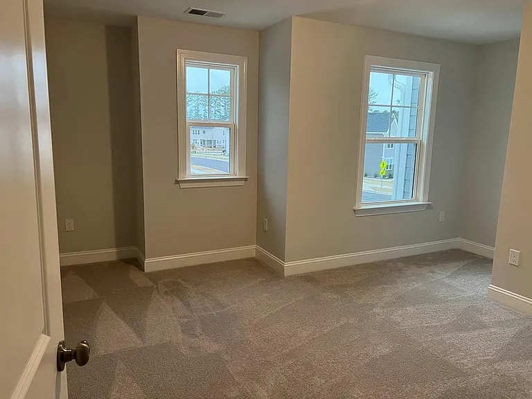 1303 Rosepine Dr — Photo 17