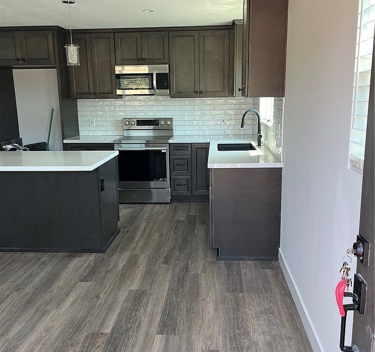 1st image of 4062 Randolph St #D