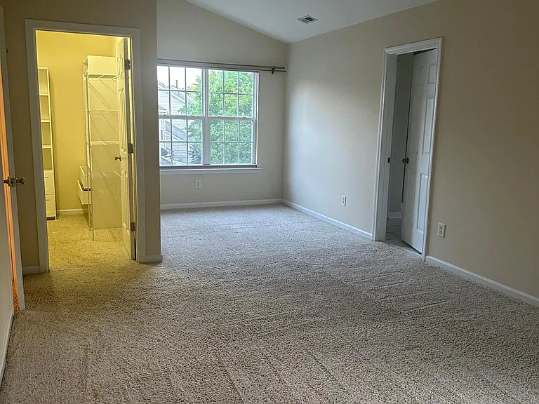 326 Luke Meadow Ln — Photo 22