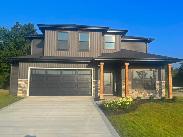1435 Arthur Heights Dr, Fort Wayne, IN 46818