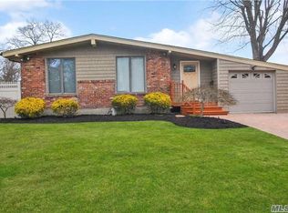 23 Cheryl Dr, Ronkonkoma, NY 11779