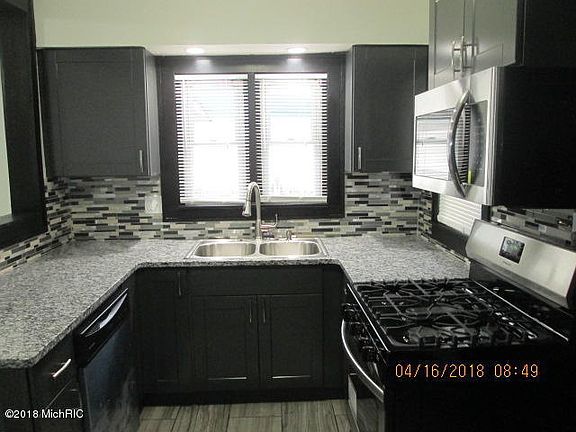 5th image of 35 32nd St SE
