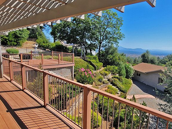 3rd image of 15723 Highland Point Way
