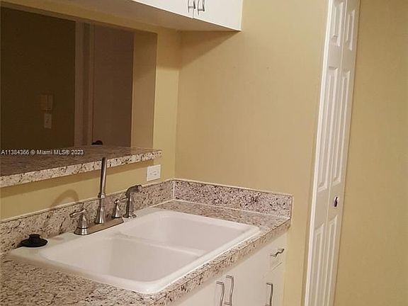 3rd image of 12136 Saint Andrews Pl APT 304