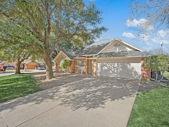 1416 Shadow Run, Weatherford, TX 76086