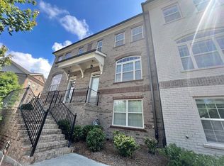1062 Township Sq, Alpharetta, GA 30022