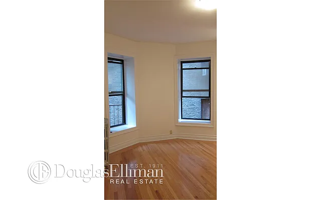 Rented by Douglas Elliman | media 29