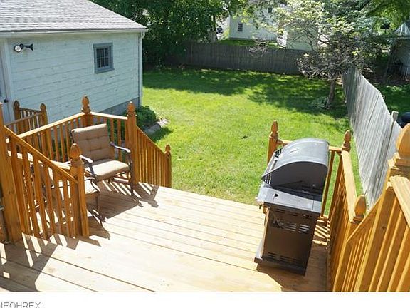 2nd image of 124 Birchwood Ave