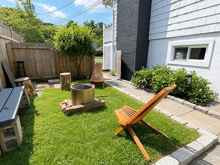 19 Hale St #1 — Photo 13