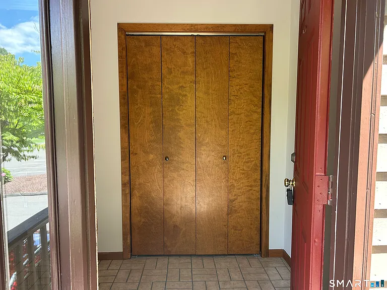 17 Eagle Rock Cir #17 — Photo 4
