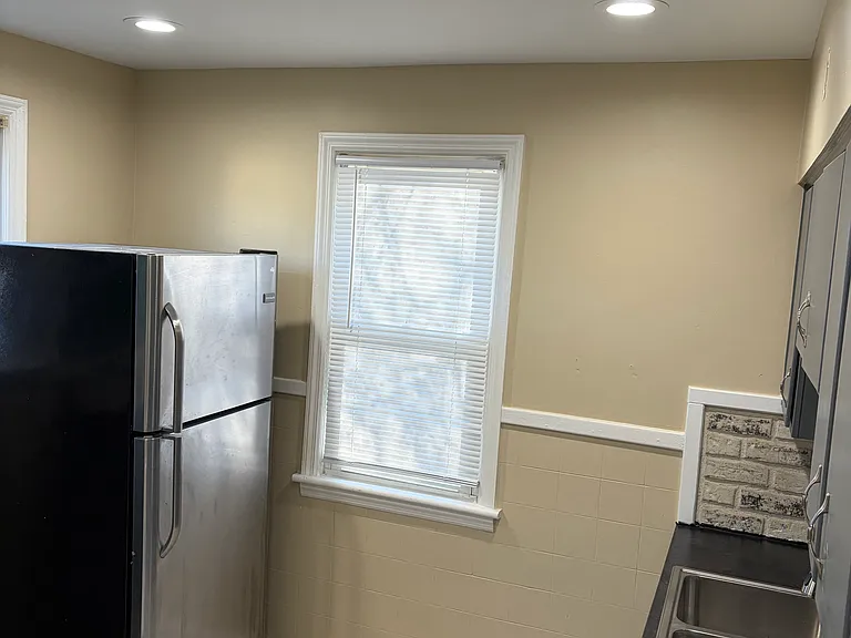 1718 Hunt Rd — Photo 7