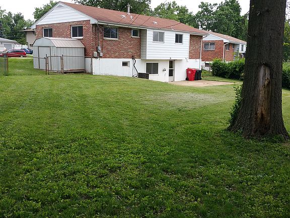 3rd image of 10628 Geanlee Dr