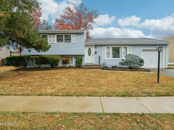 44 Dartmouth Drive, Hazlet, NJ 07730