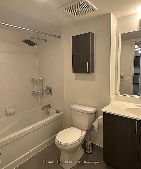 75 Norman Bethune Ave #220 — Photo 8