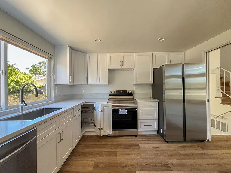 5281 Tattershall Ave — Photo 3