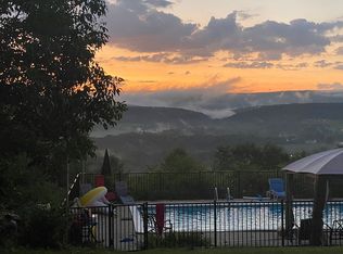 822 Semmels Hill Rd, Lehighton, PA 18235